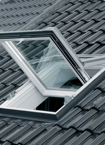 Pose de velux à La Rochelle - TOITURIERS DE L’OUEST